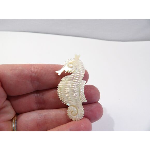 Vintage carved mother of pearl seahorse pin, white, 1.75" length - Picture 11 of 12